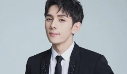 孙俪爆料李现视频播放时间,揭秘明星幕后生活点滴